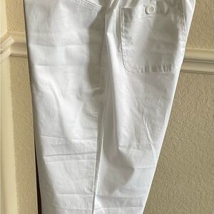Appleseed's White Capris Size 10P